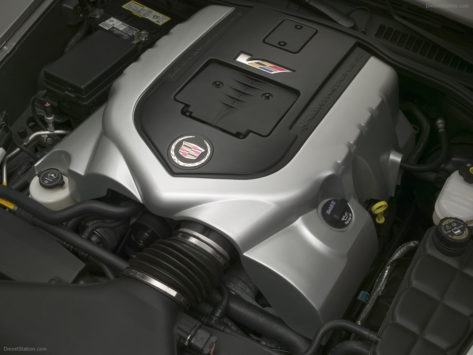 Cadillac XLR V